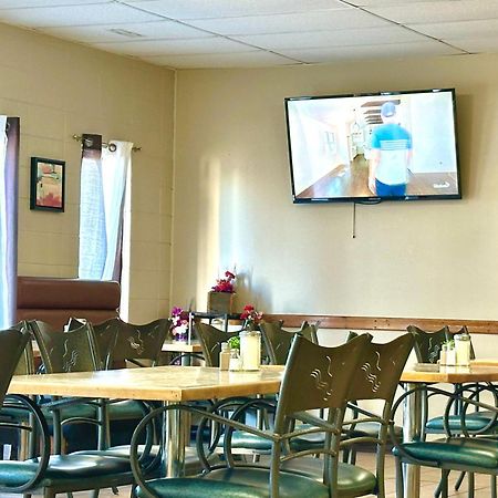 Lacombe Motor Inn Eksteriør billede