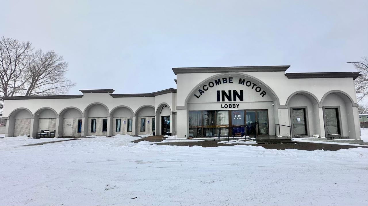 Lacombe Motor Inn Eksteriør billede