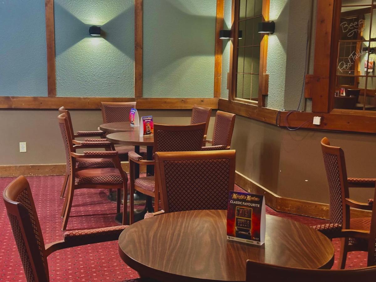 Lacombe Motor Inn Eksteriør billede