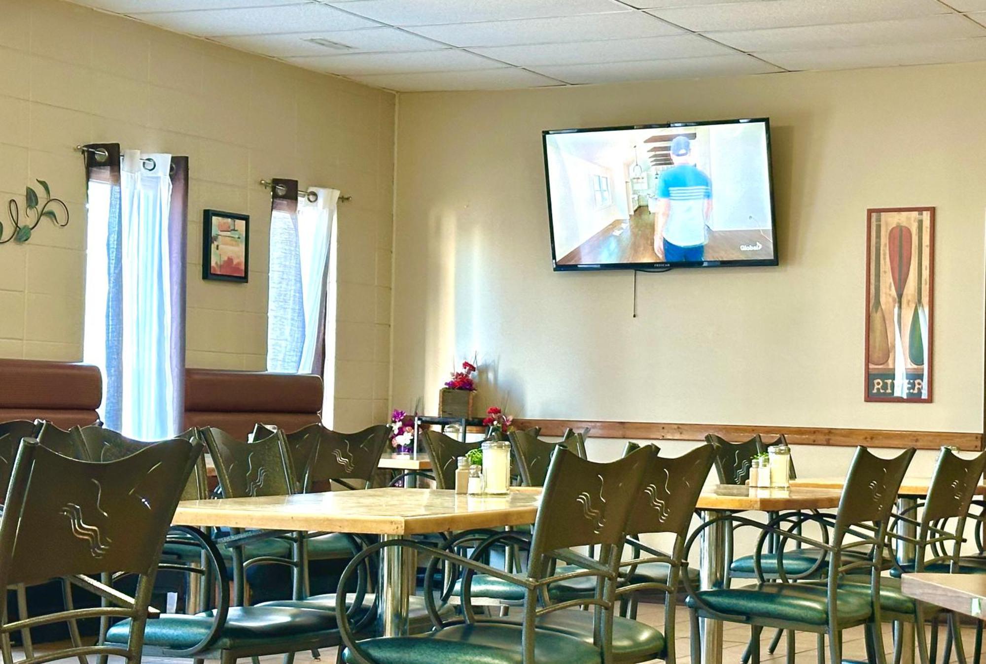 Lacombe Motor Inn Eksteriør billede