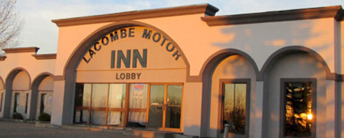 Lacombe Motor Inn Eksteriør billede